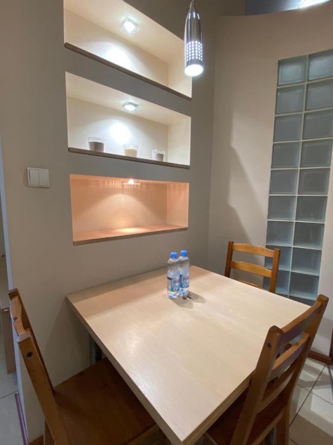 Klimatyczny Apartament Przy Rynku Βρότσλαβ Εξωτερικό φωτογραφία